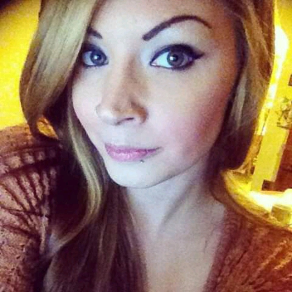 Meet your Posher, Stephanie